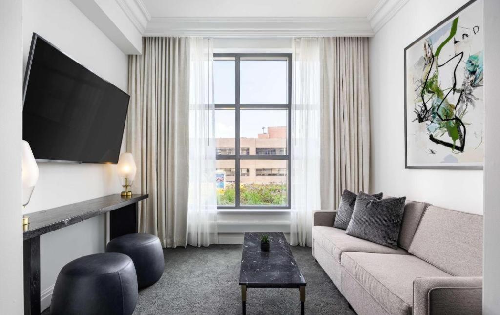 Daxton Hotel Birmingham, Curio Collection By Hilton Exterior photo
