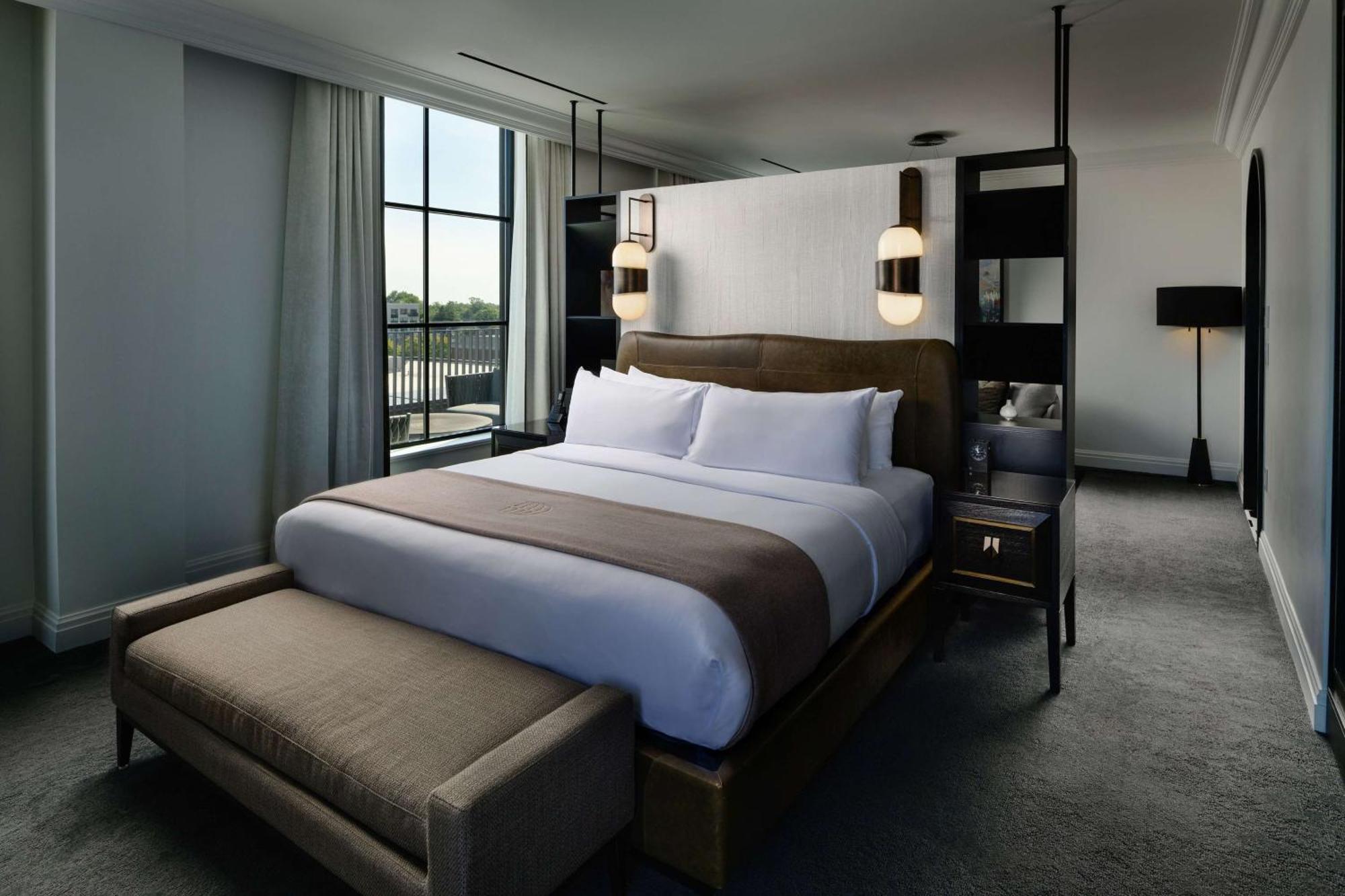 Daxton Hotel Birmingham, Curio Collection By Hilton Exterior photo